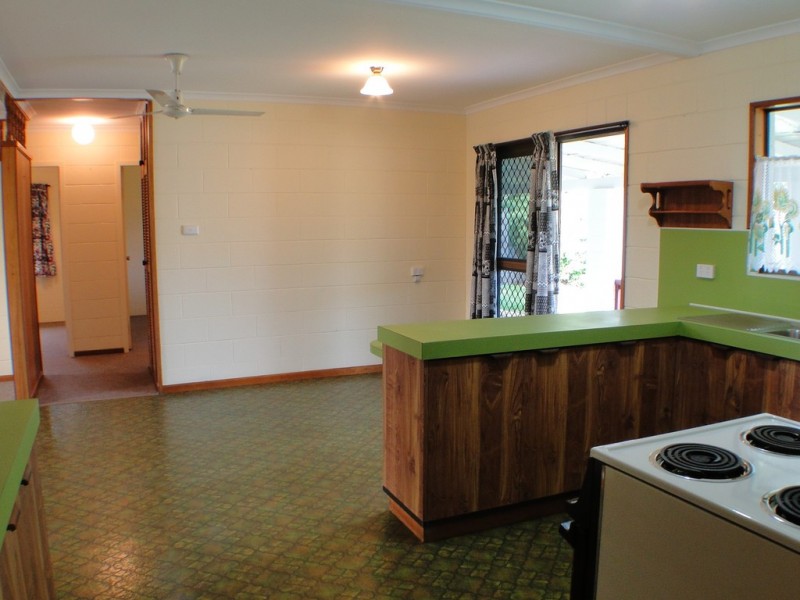 21 Cooloola Crescent, Urangan QLD 4655