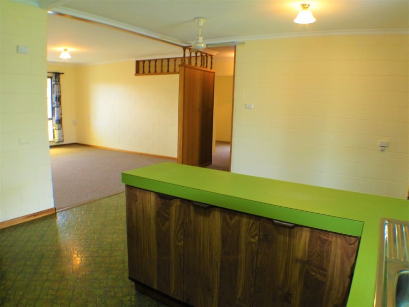 21 Cooloola Crescent, Urangan QLD 4655
