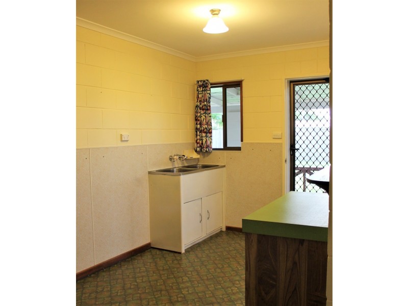 21 Cooloola Crescent, Urangan QLD 4655