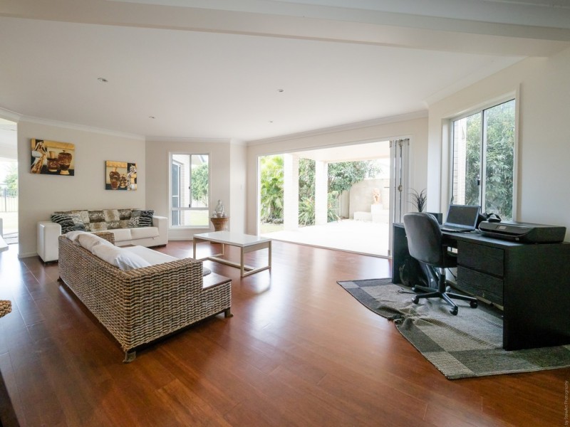 74 Mal Campbell Drive, Craignish QLD 4655