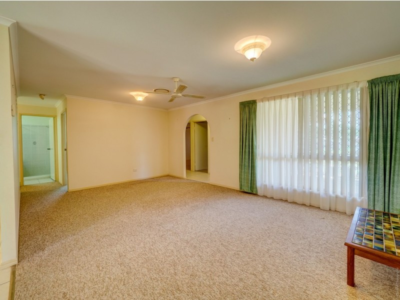 17 Jonwest Close, Torquay QLD 4655