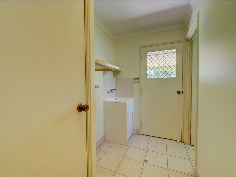 17 Jonwest Close, Torquay QLD 4655