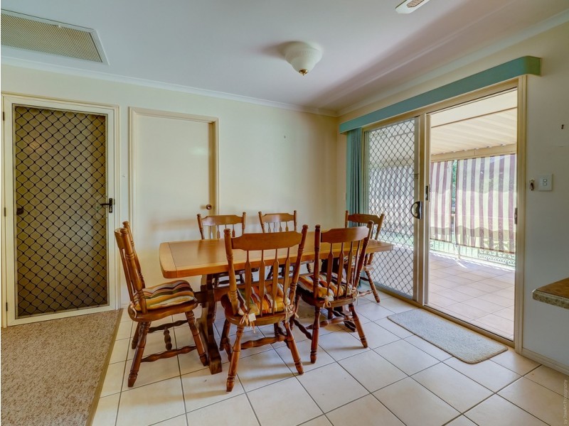 17 Jonwest Close, Torquay QLD 4655