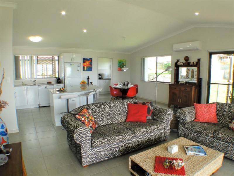 35 Turnstone Boulevard, River Heads QLD 4655