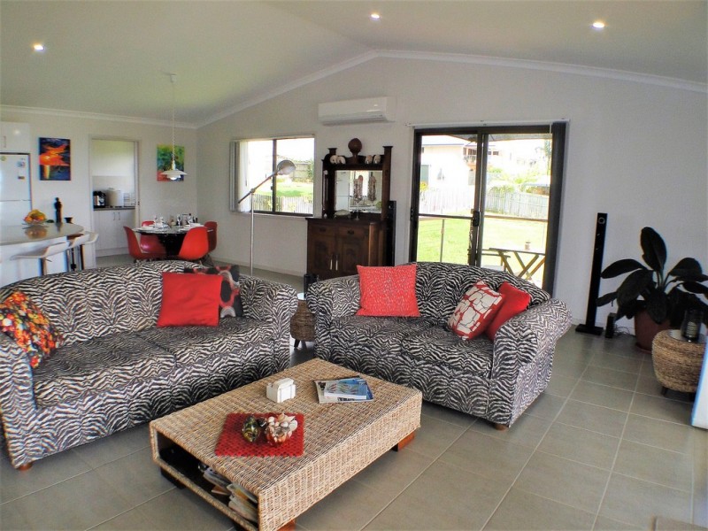 35 Turnstone Boulevard, River Heads QLD 4655