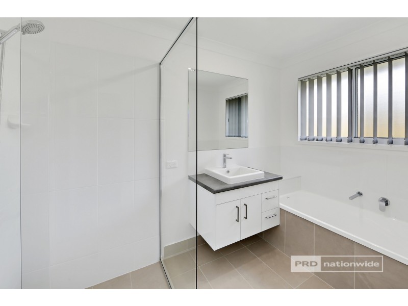 8 Seacrest Drive, Wondunna QLD 4655