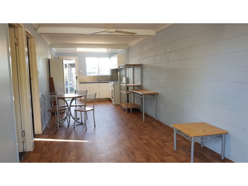 160 Torquay Road, Scarness QLD 4655