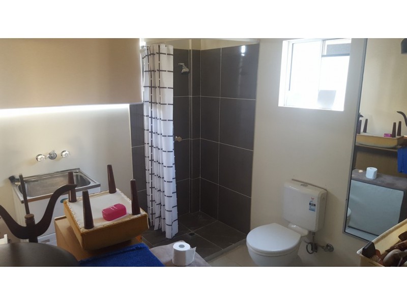 1 Seaspray Court, Urangan QLD 4655