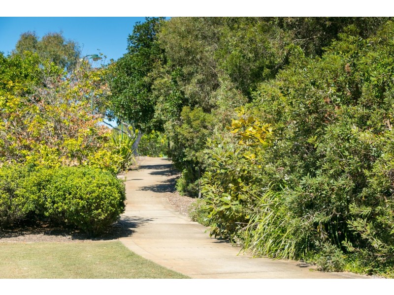 69 Bay Park Road, Wondunna QLD 4655