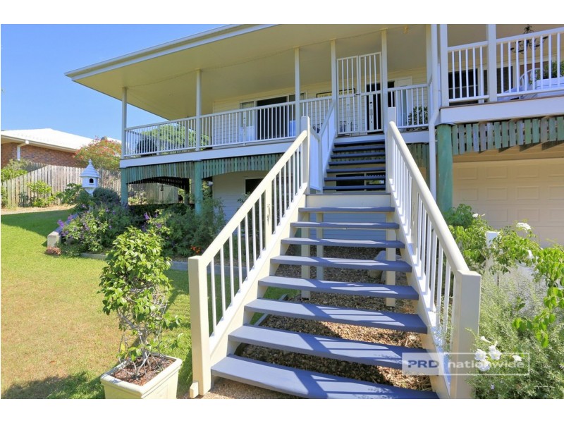 12 Faye Avenue, Scarness QLD 4655