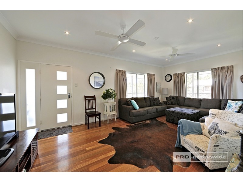 12 Faye Avenue, Scarness QLD 4655
