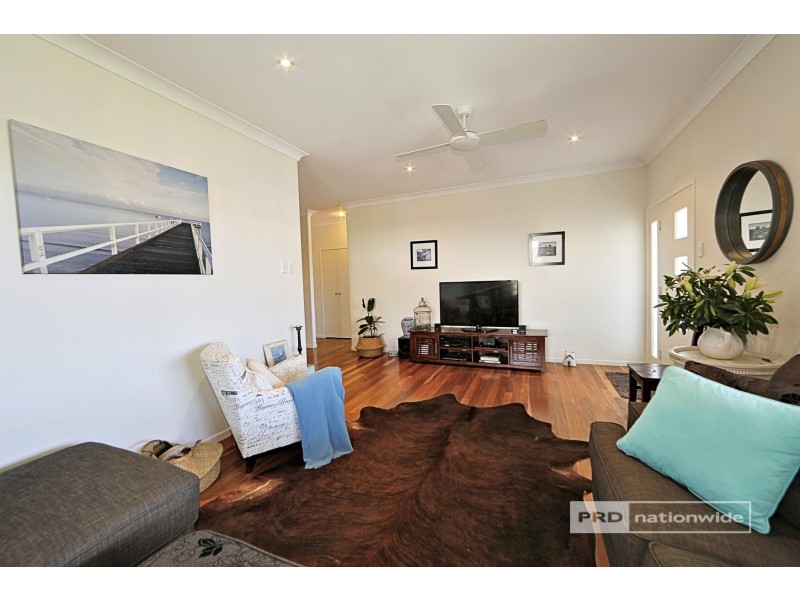 12 Faye Avenue, Scarness QLD 4655