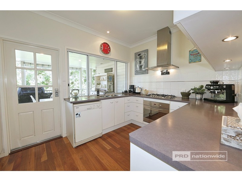 12 Faye Avenue, Scarness QLD 4655