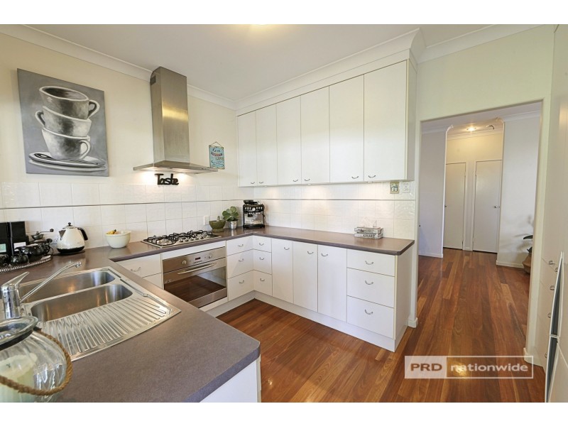 12 Faye Avenue, Scarness QLD 4655