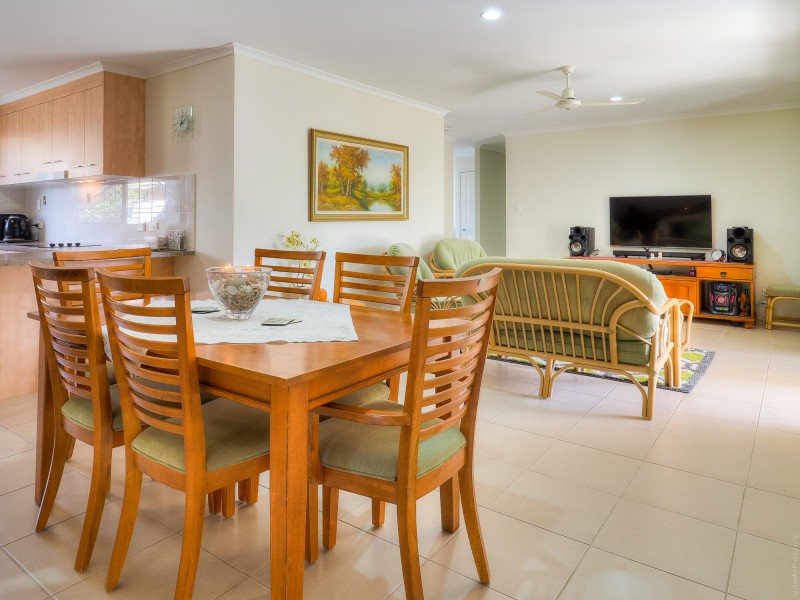 83 North Street, Point Vernon QLD 4655