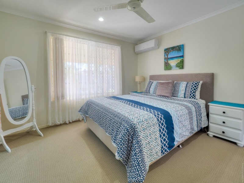 83 North Street, Point Vernon QLD 4655