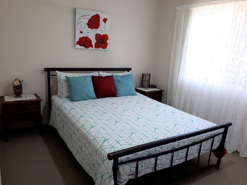 83 North Street, Point Vernon QLD 4655