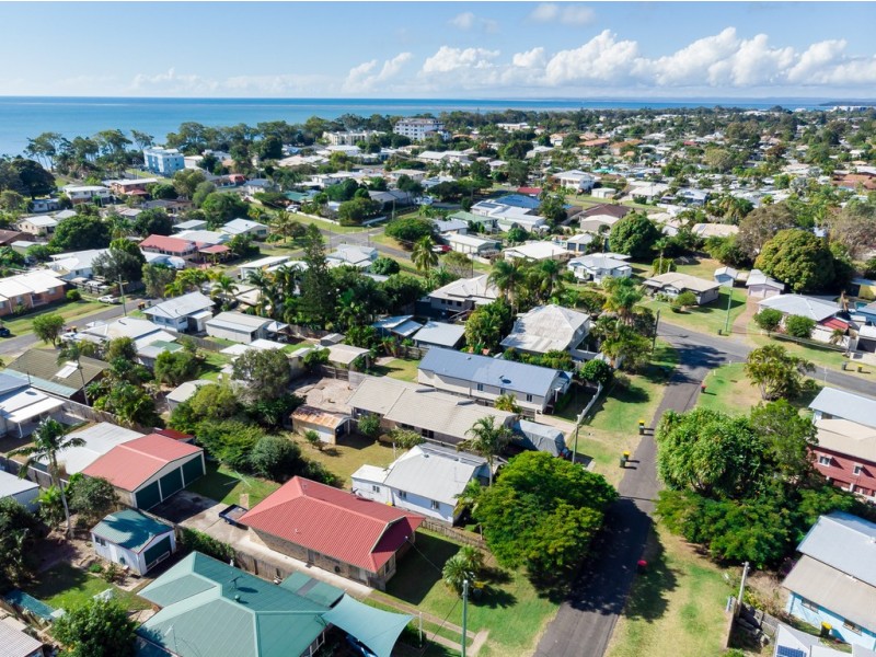 20 View Street, Torquay QLD 4655