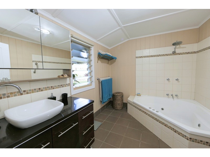 39 Madsen Road, Urraween QLD 4655