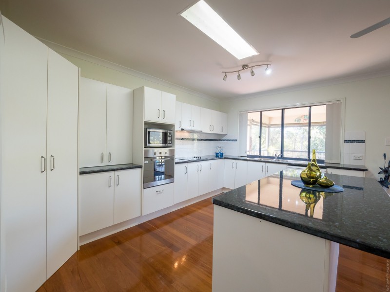 17 Highview Drive, Craignish QLD 4655