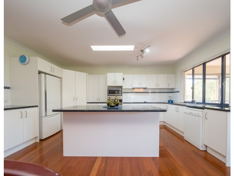 17 Highview Drive, Craignish QLD 4655