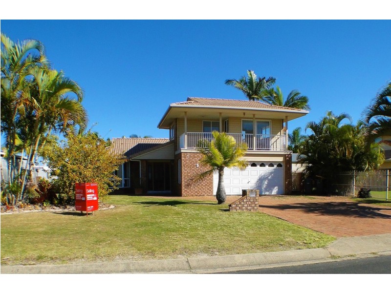 3 Skinner Crescent, Urangan QLD 4655