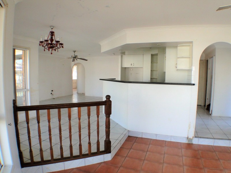 3 Skinner Crescent, Urangan QLD 4655