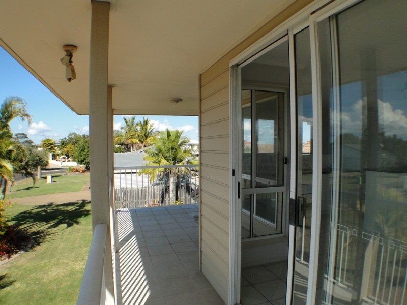 3 Skinner Crescent, Urangan QLD 4655