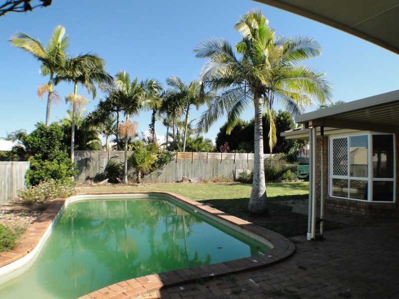 3 Skinner Crescent, Urangan QLD 4655