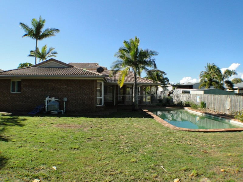 3 Skinner Crescent, Urangan QLD 4655