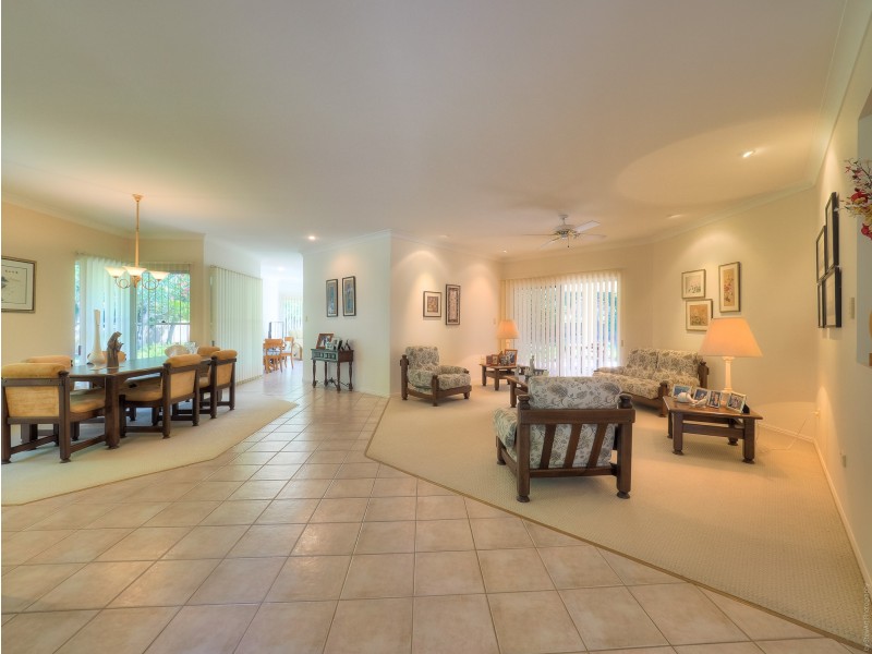 27 Palmwood Drive, Dundowran Beach QLD 4655