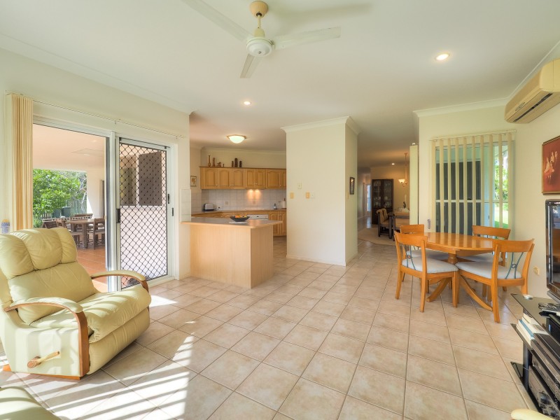 27 Palmwood Drive, Dundowran Beach QLD 4655