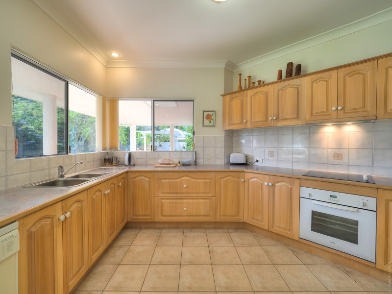 27 Palmwood Drive, Dundowran Beach QLD 4655