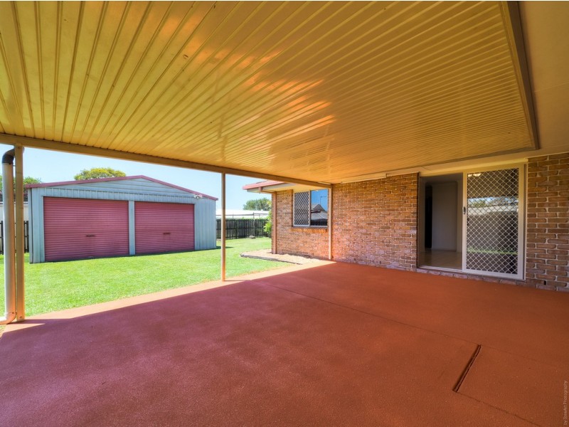 10 Vicki Parade, Torquay QLD 4655