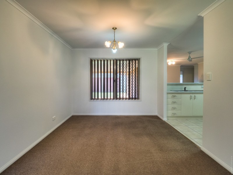 10 Vicki Parade, Torquay QLD 4655