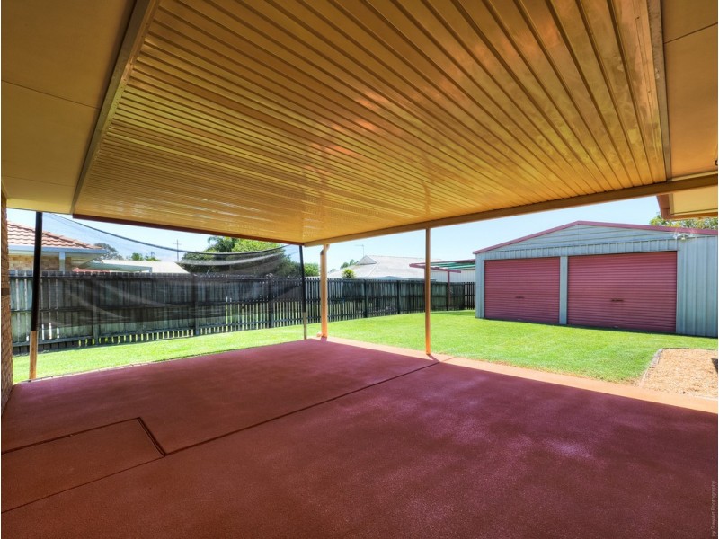 10 Vicki Parade, Torquay QLD 4655