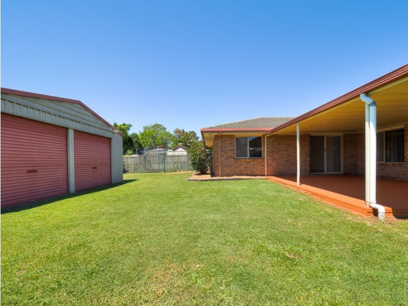 10 Vicki Parade, Torquay QLD 4655