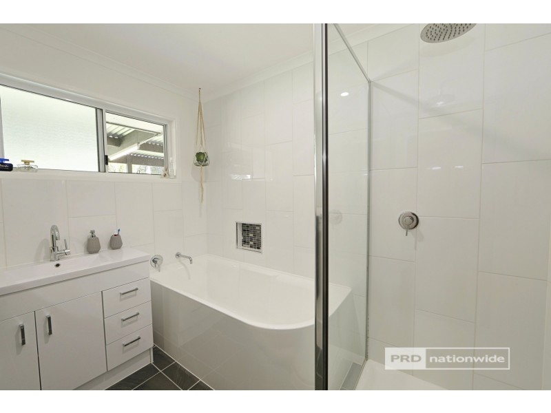 115 Pulgul Street, Urangan QLD 4655