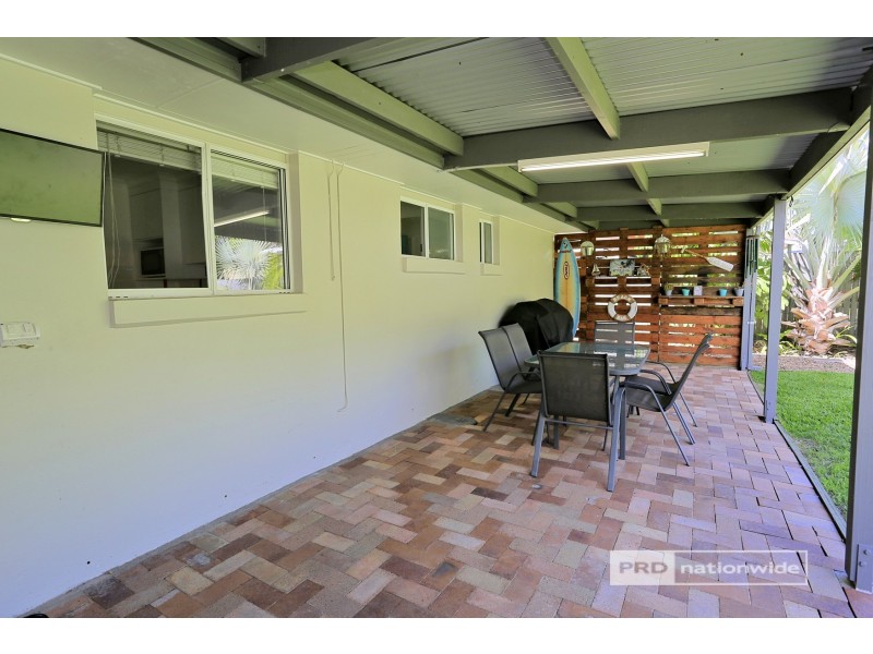 115 Pulgul Street, Urangan QLD 4655