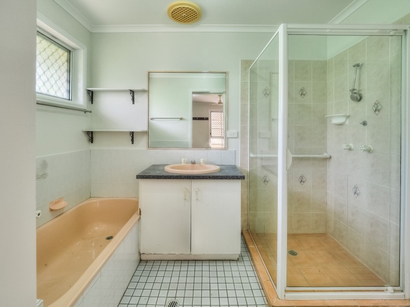 30 Victor Drive, Kawungan QLD 4655