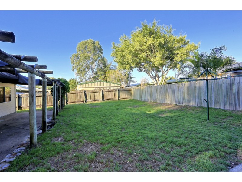 12 Howlett Street, Urangan QLD 4655