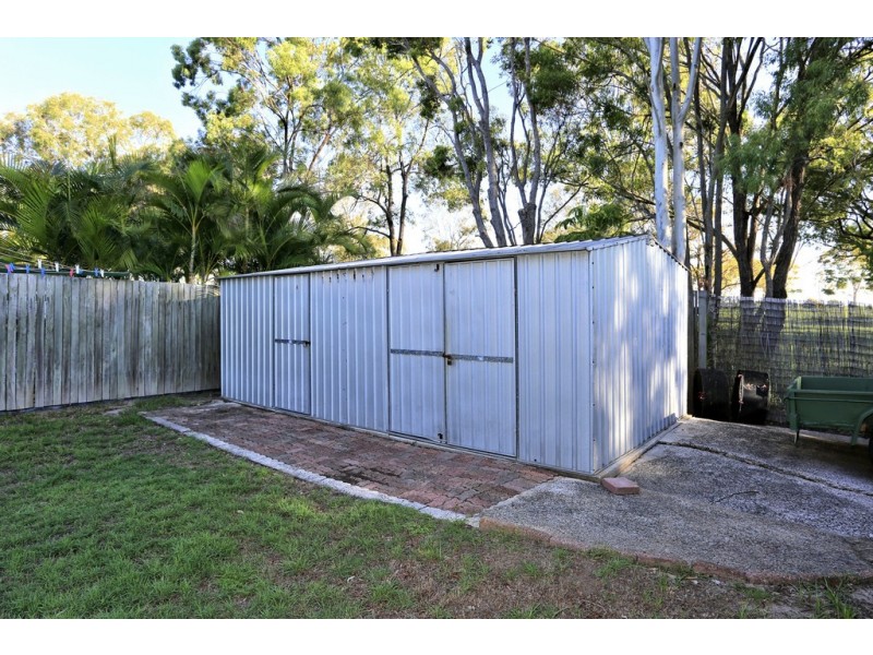 12 Howlett Street, Urangan QLD 4655