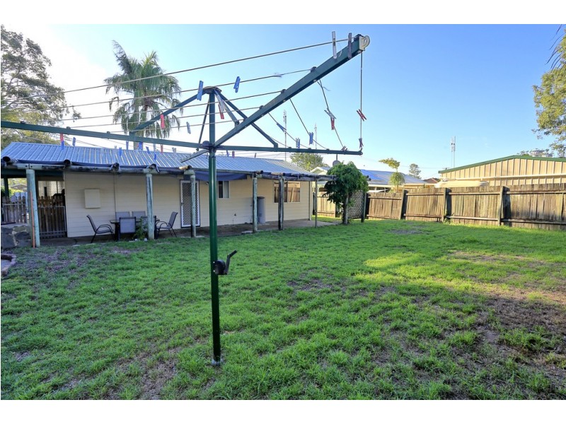 12 Howlett Street, Urangan QLD 4655