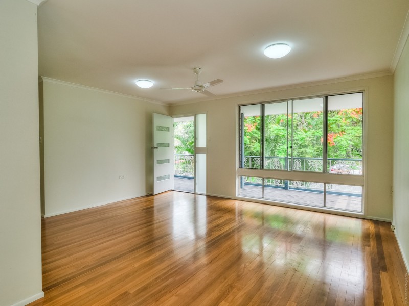 28 Kingfisher Parade, Toogoom QLD 4655