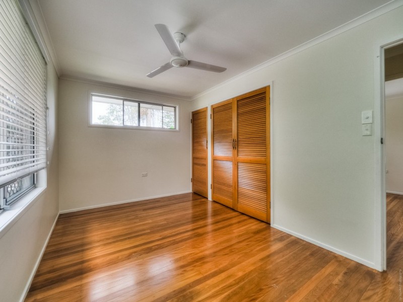 28 Kingfisher Parade, Toogoom QLD 4655