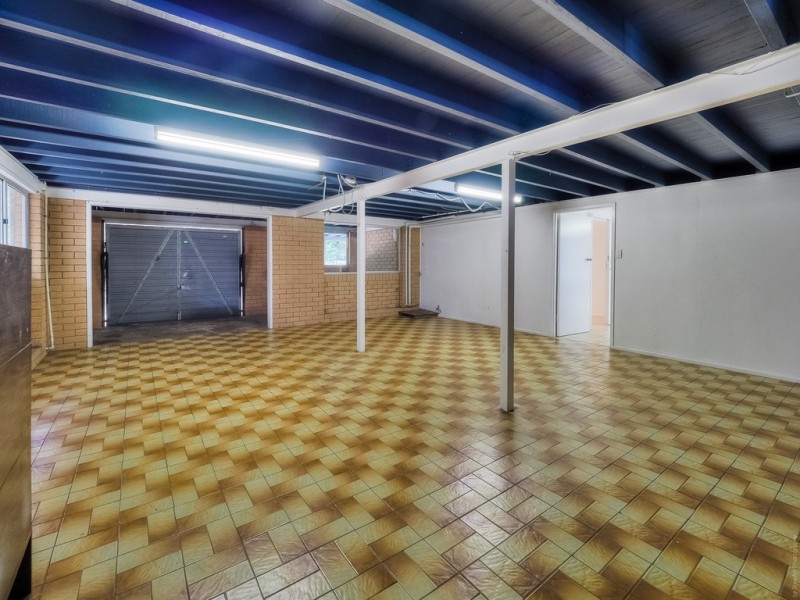 28 Kingfisher Parade, Toogoom QLD 4655