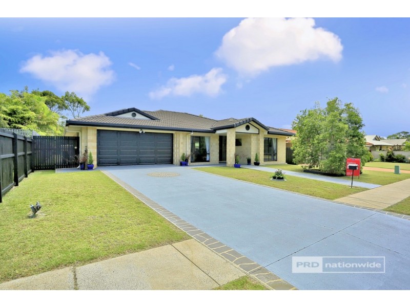 128 Garden Drive, Urangan QLD 4655