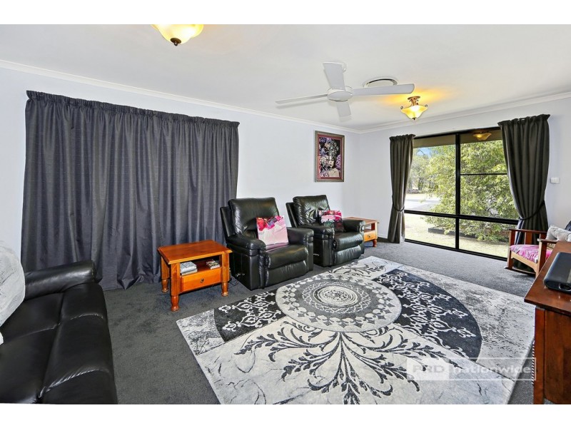 128 Garden Drive, Urangan QLD 4655
