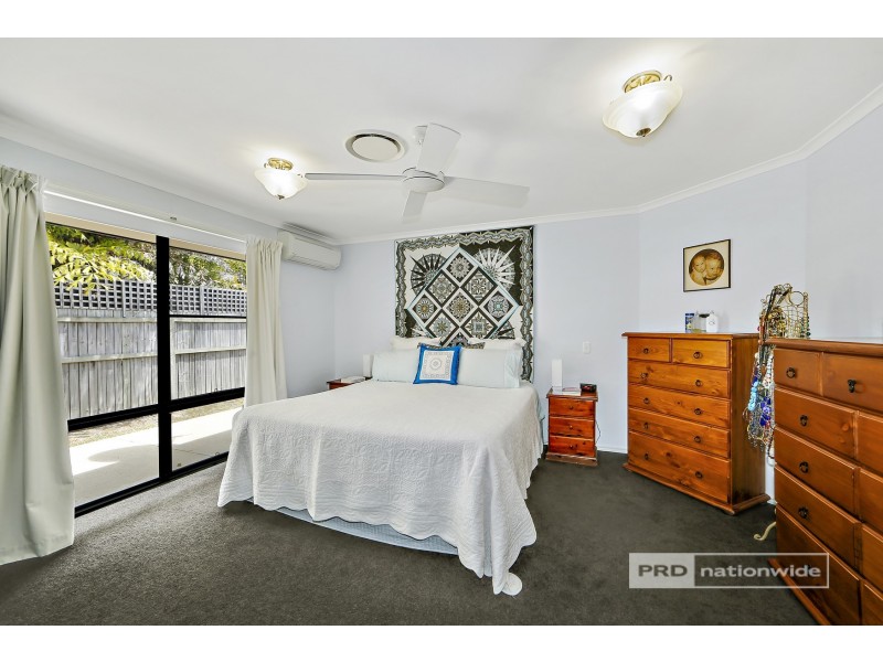 128 Garden Drive, Urangan QLD 4655