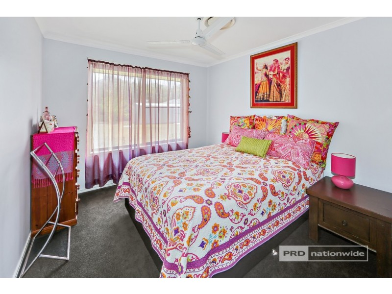 128 Garden Drive, Urangan QLD 4655